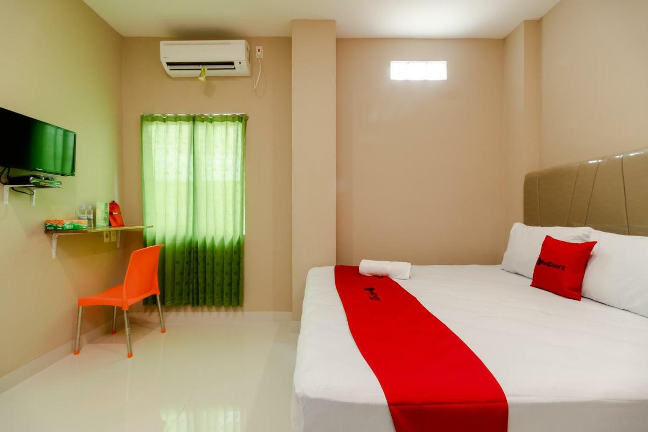 Hotel Reddoorz Syariah @ Panglima Polem Aceh à Banda Aceh Extérieur photo
