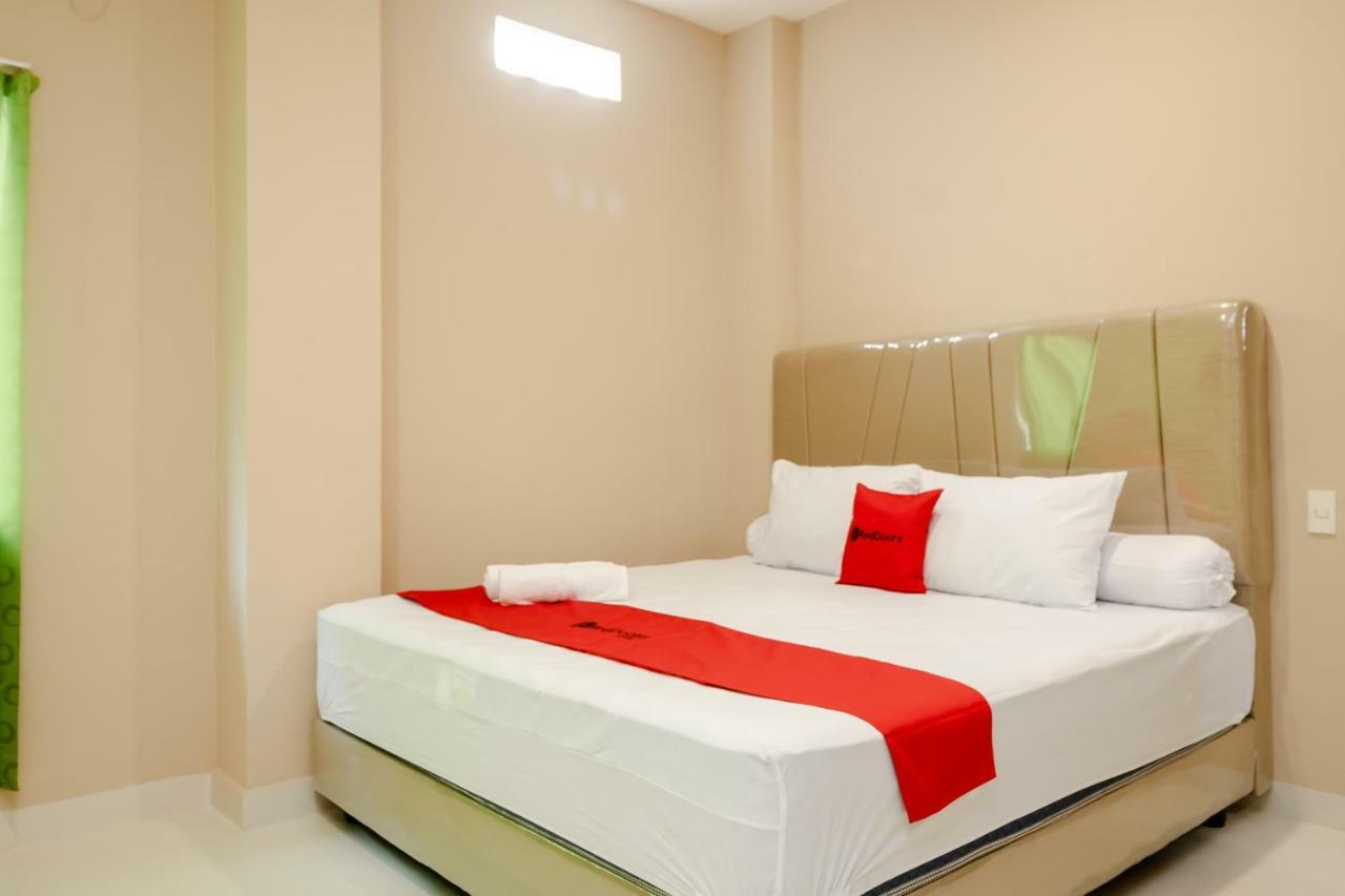 Hotel Reddoorz Syariah @ Panglima Polem Aceh à Banda Aceh Extérieur photo